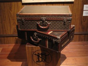 路易威登製作的行李箱